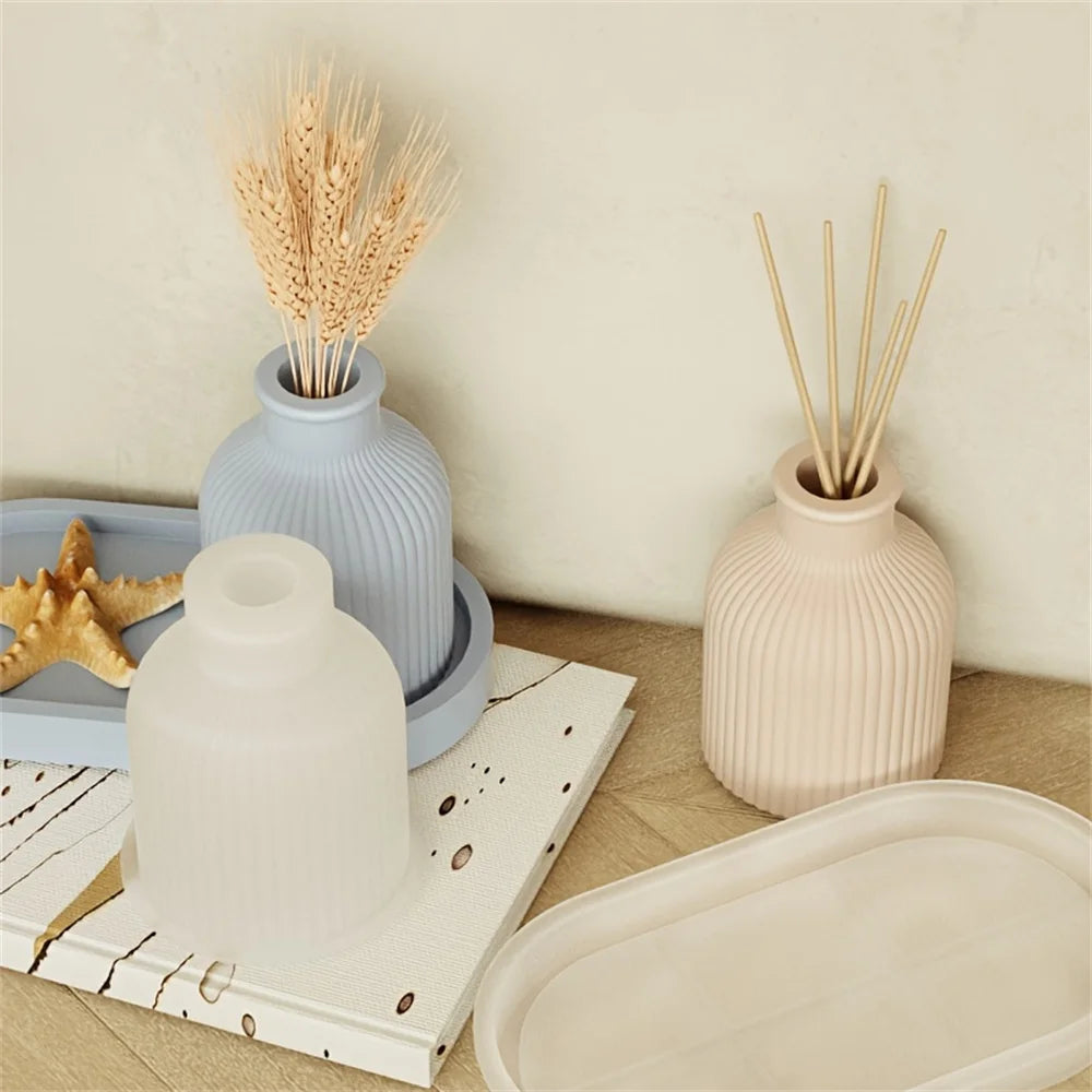 1/2pcs Vase Tray Silicone Mold, Oval Coaster Mold And Bottle Container Mold, Candy Container, Flower Pot, Gift, Home Decoration